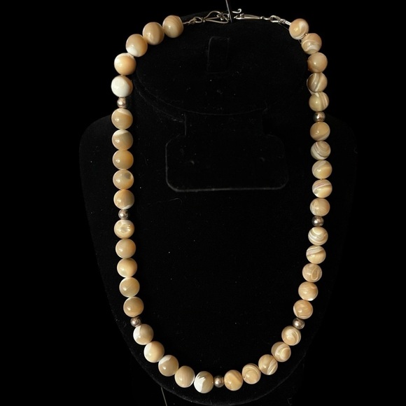 Mother Of Pearl Bead Necklace 19” - Picture 1 of 7